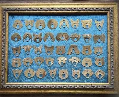 ハンドメイド作品「あくび眼鏡ホルダー　犬図鑑」