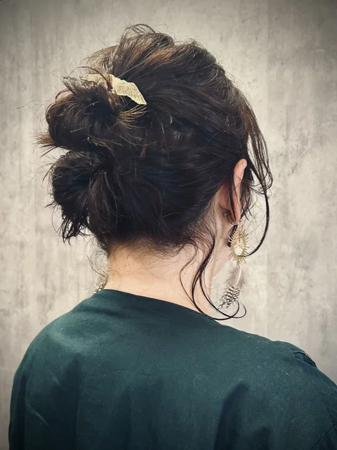 「飛翔の形　翼ポニーフック　〜鳥類〜」着用・展示イメージ