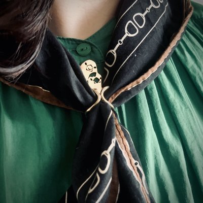 ハンドメイド作品「布で遊ぶ小鳥たち　〜かくれんぼスカーフリング〜」