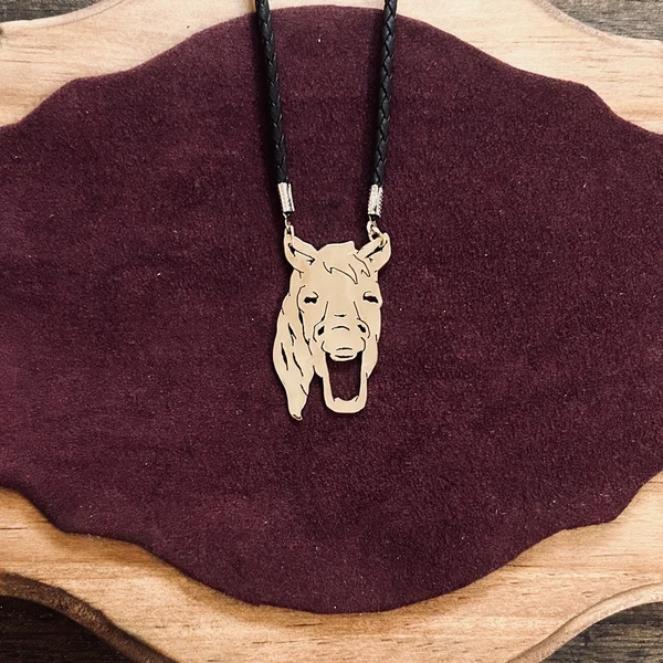 ハンドメイド作品「あくび眼鏡ホルダー　〜サラブレッド〜」