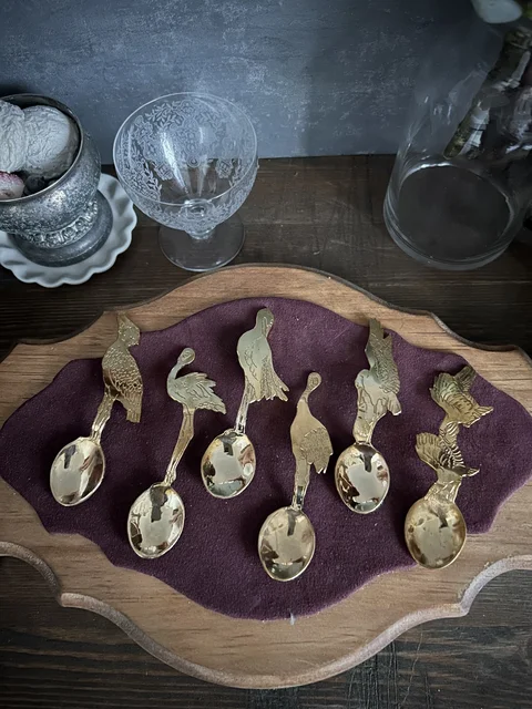 「甘味に佇む匙」着用・展示イメージ