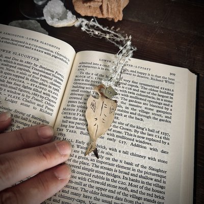 ハンドメイド作品「干からびブックマーク」